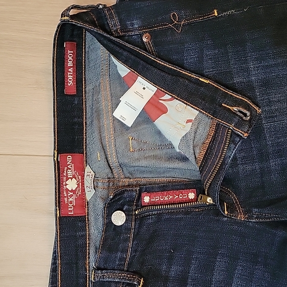 Lucky Sofia Boot Jeans - Picture 3 of 3